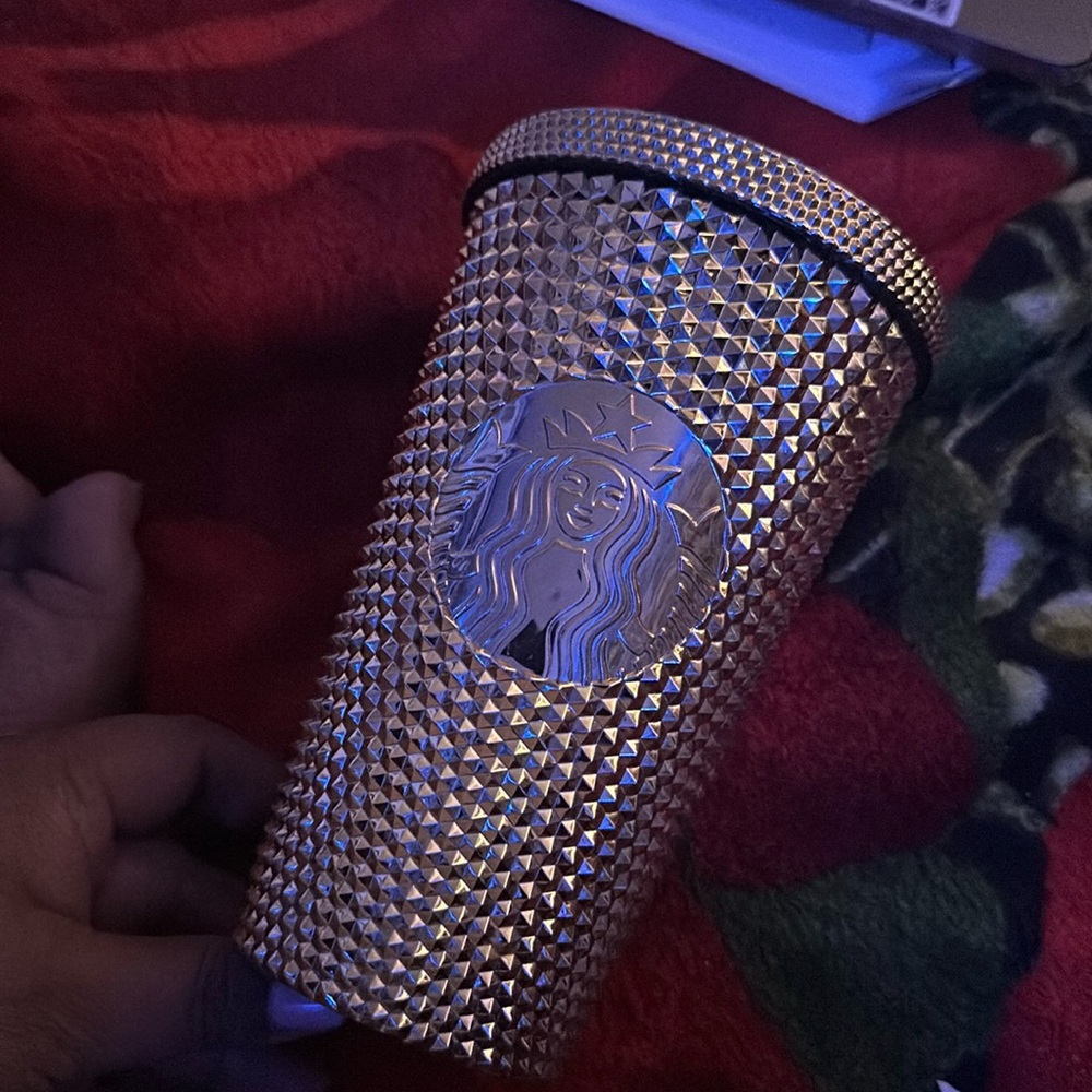 New grande gold cup no straw